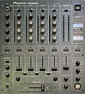 Pioneer DJM-600 -  DJ 